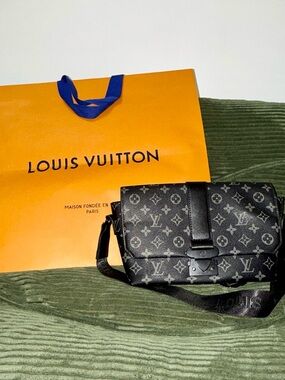 Louis Vuitton Black Monogram Eclipse Messenger Bag